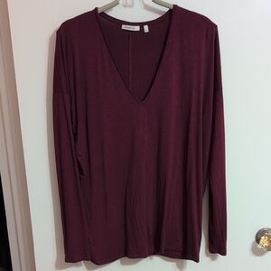 Aritzia Babaton V neck Long Sleeve Maroon Top